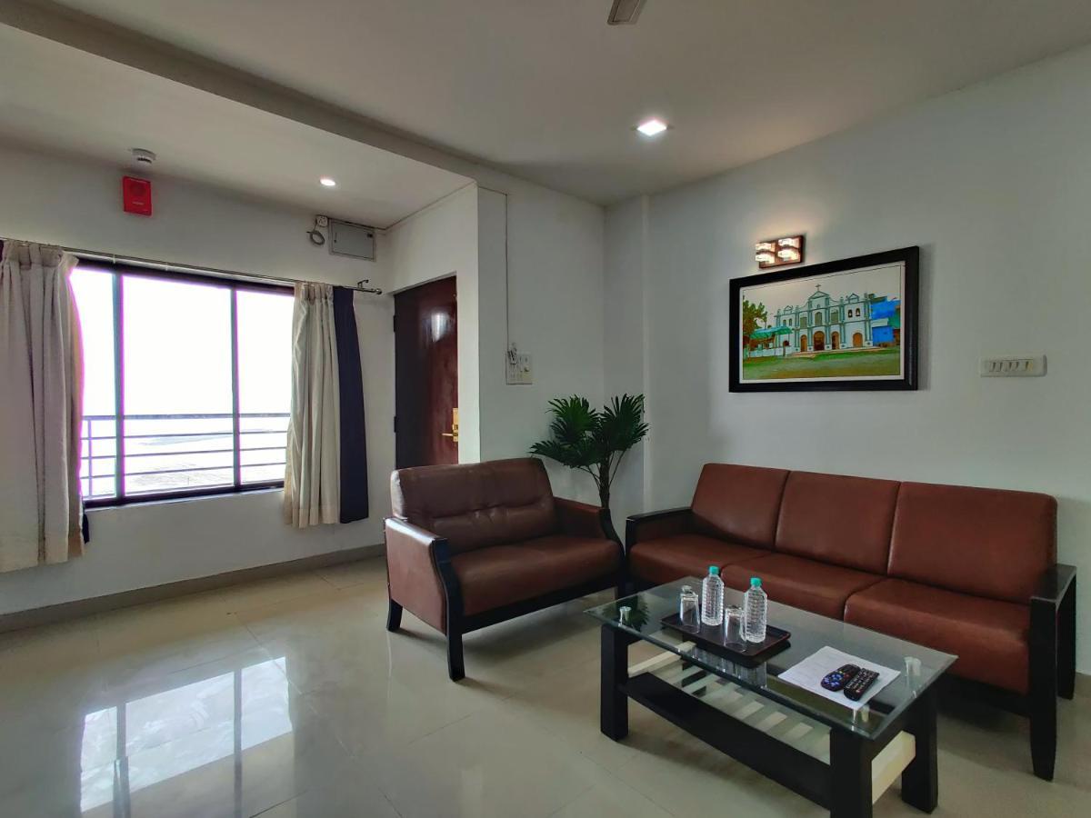 Golden Chariot Hotel دامان المظهر الخارجي الصورة