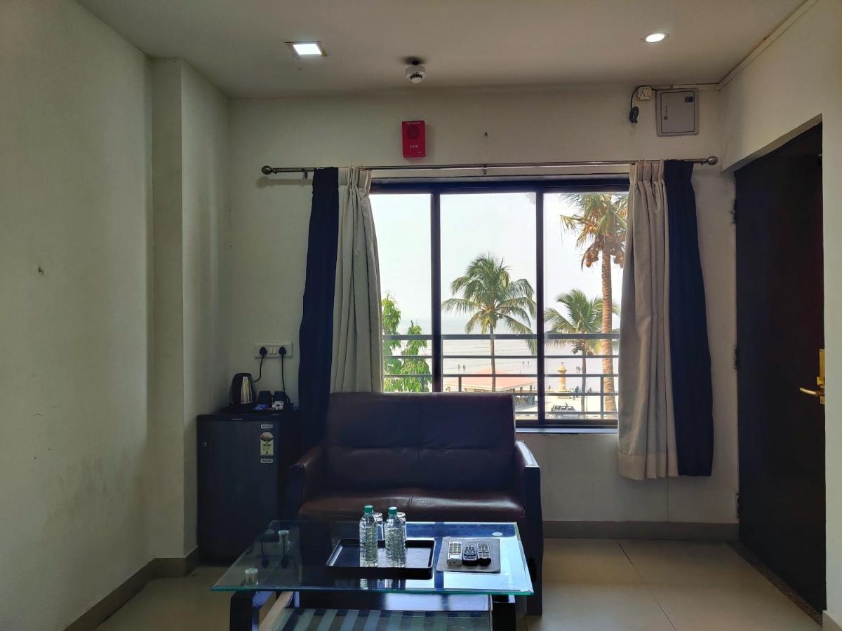 Golden Chariot Hotel دامان المظهر الخارجي الصورة